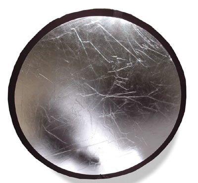 32 inches Reflector on stand with silver gold white black and white diffuser options 32 inches Reflector on stand with silver gold white black and white diffuser options